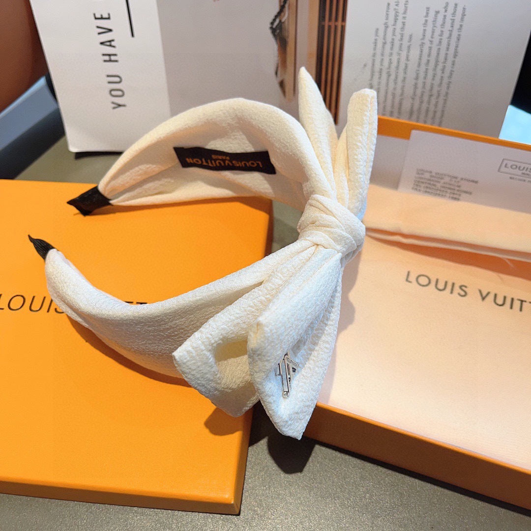 Louis hot new wide bow headband