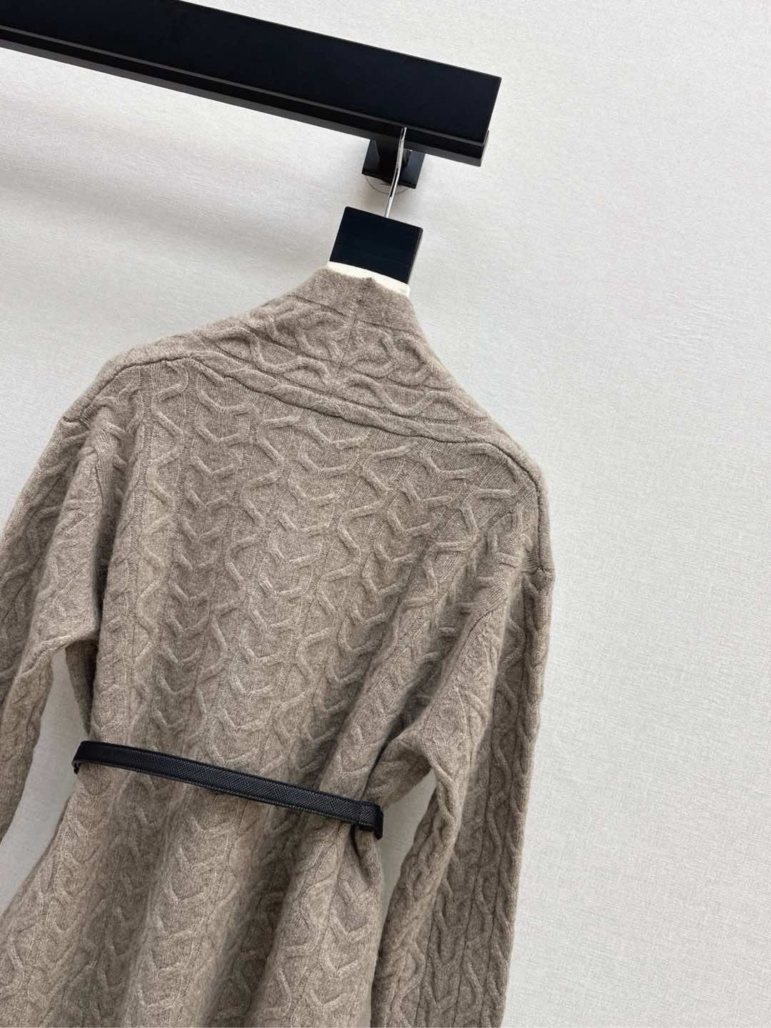Herm NEW wool cardigan