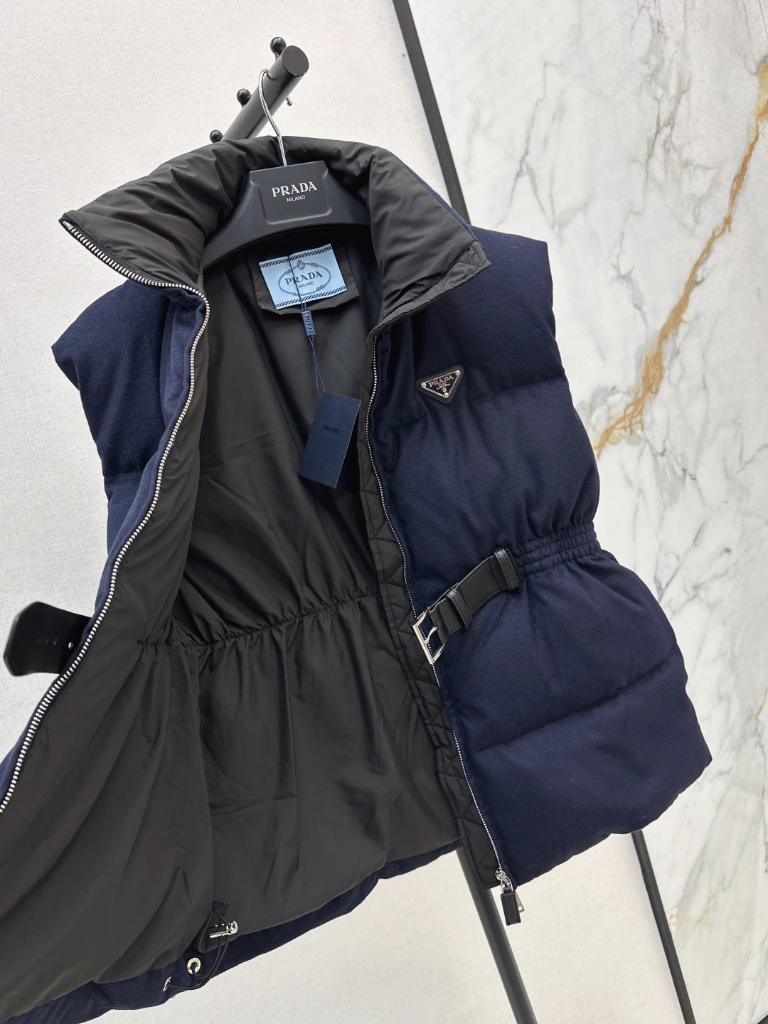 Pra New belt waist vest down jacket