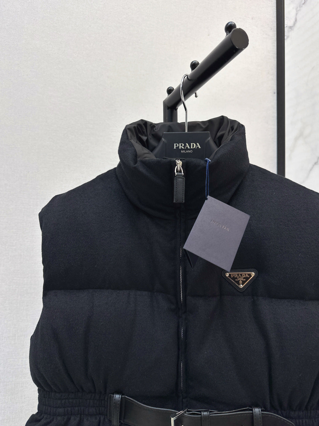 Pra New belt waist vest down jacket