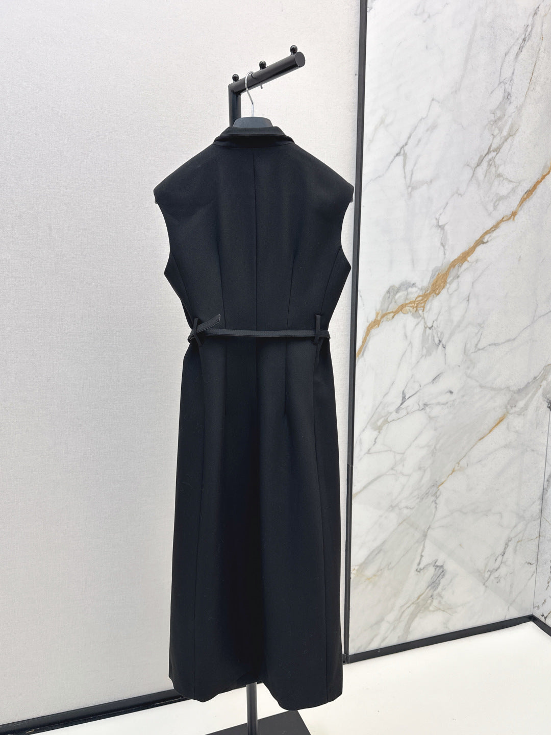 CD New Sleeveless long dress