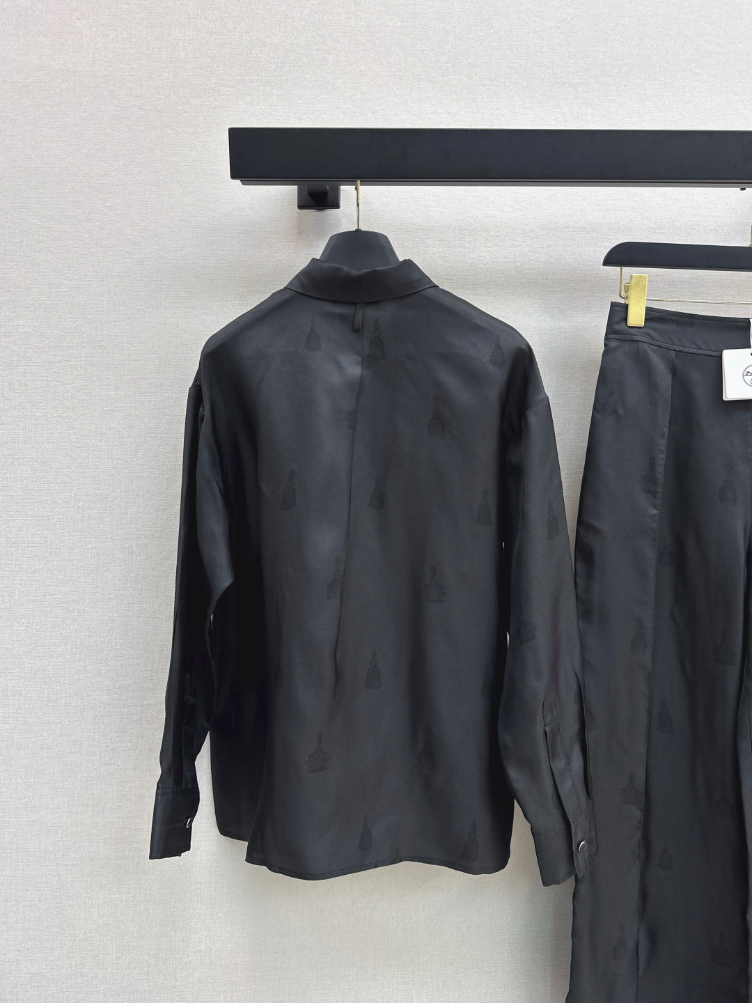 Herm New printed silk shirt