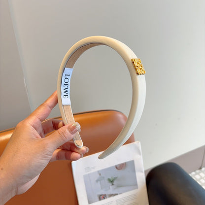 Loe's hot new sponge headband