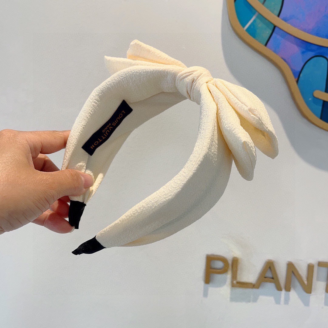 Louis hot new wide bow headband