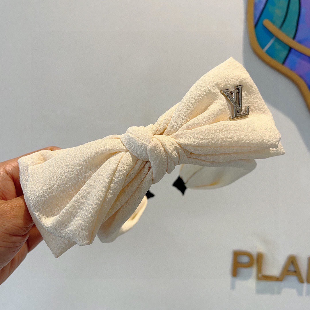 Louis hot new wide bow headband