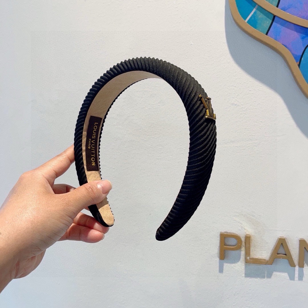 Louis New striped hair clip