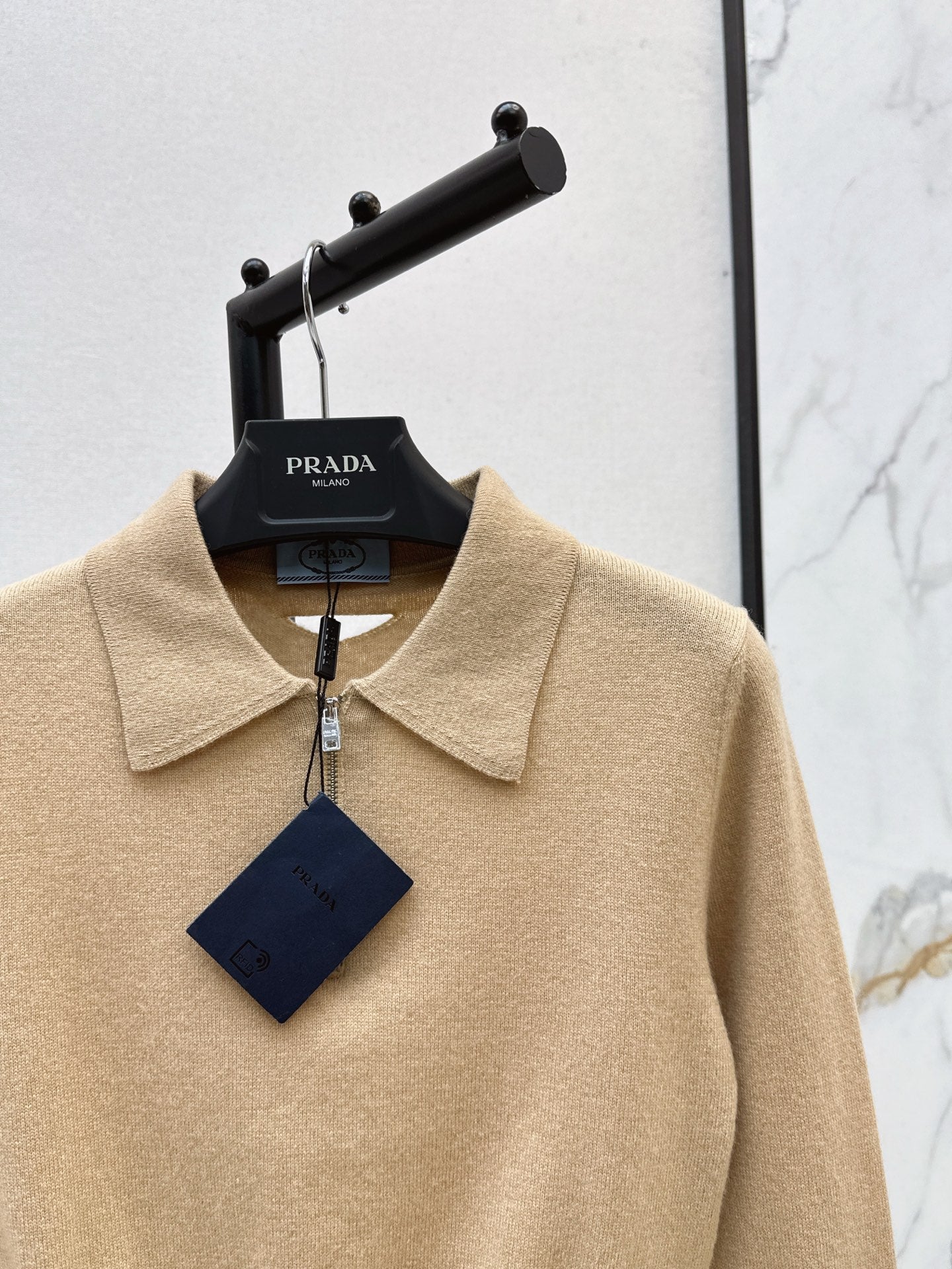 Pra NEW knitted sweater