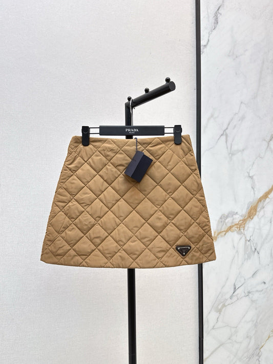 Pra NEW Diamond-patterned skirt