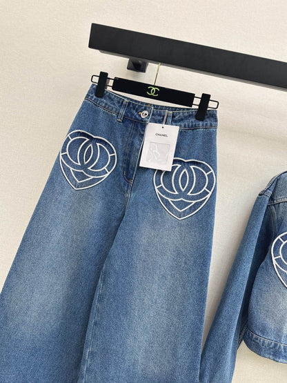 Chan NEW flared jeans