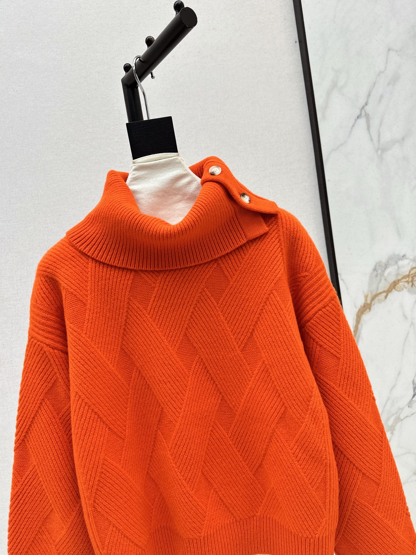 Herm NEW wool sweater