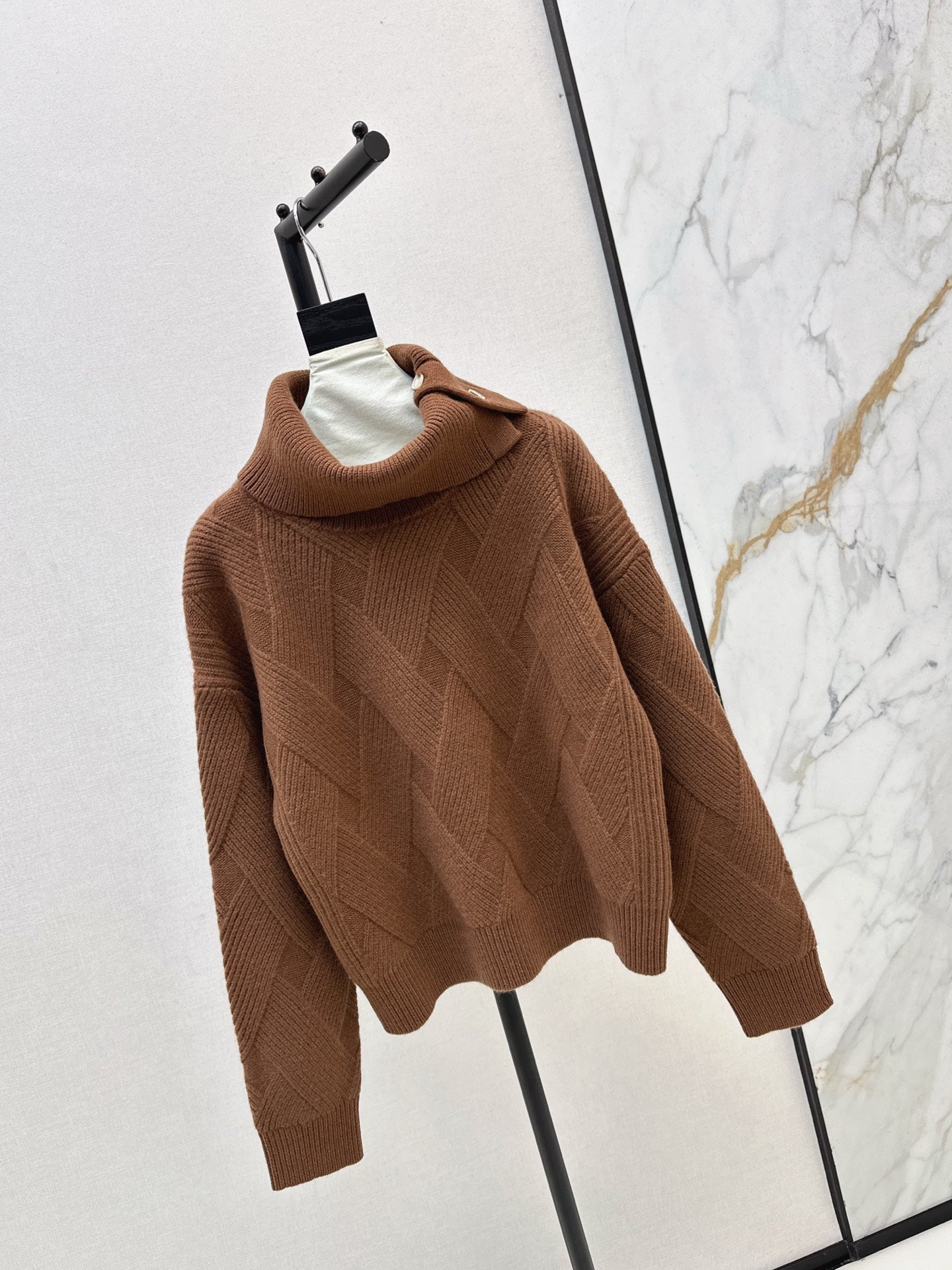 Herm NEW wool sweater