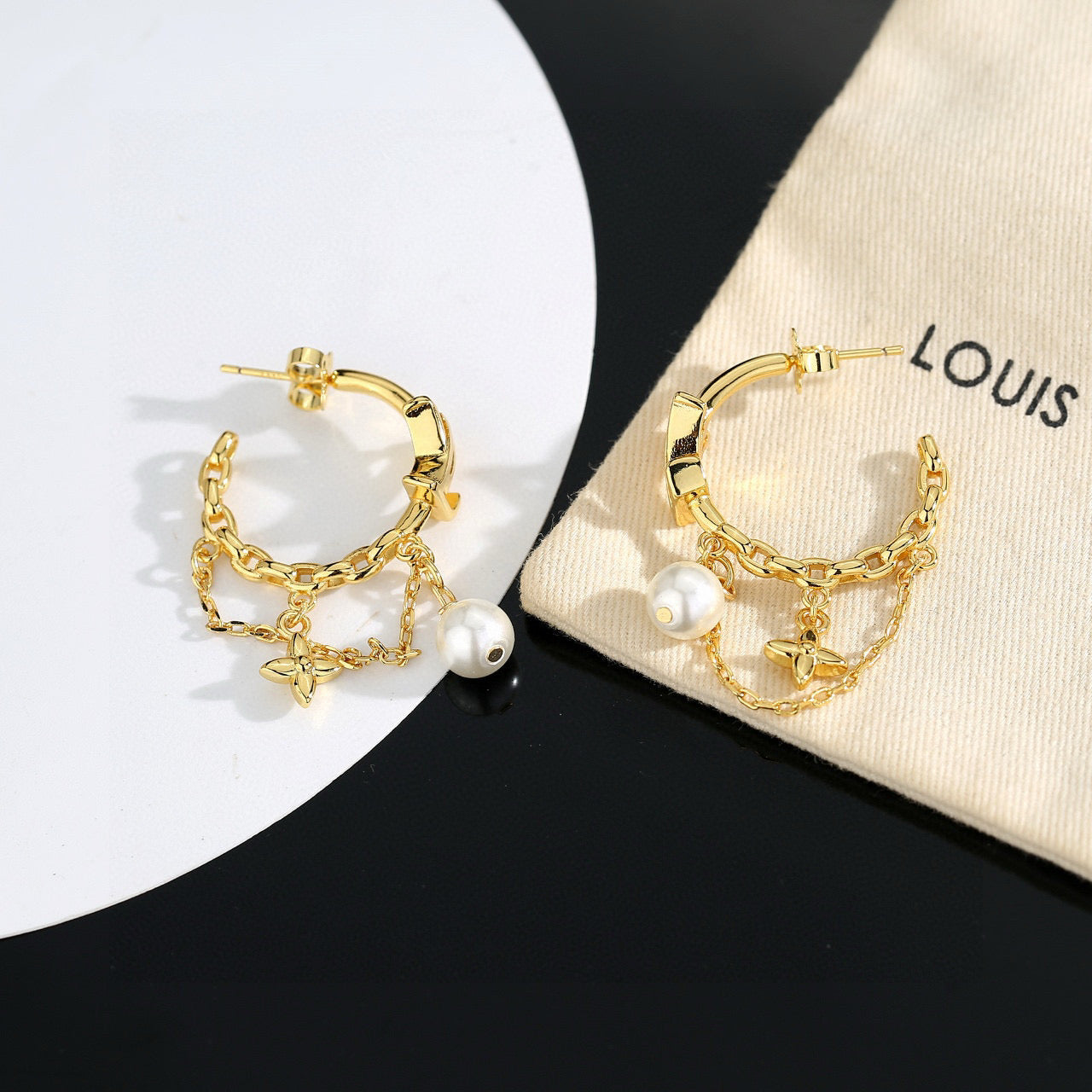Louis New Pearl earrings