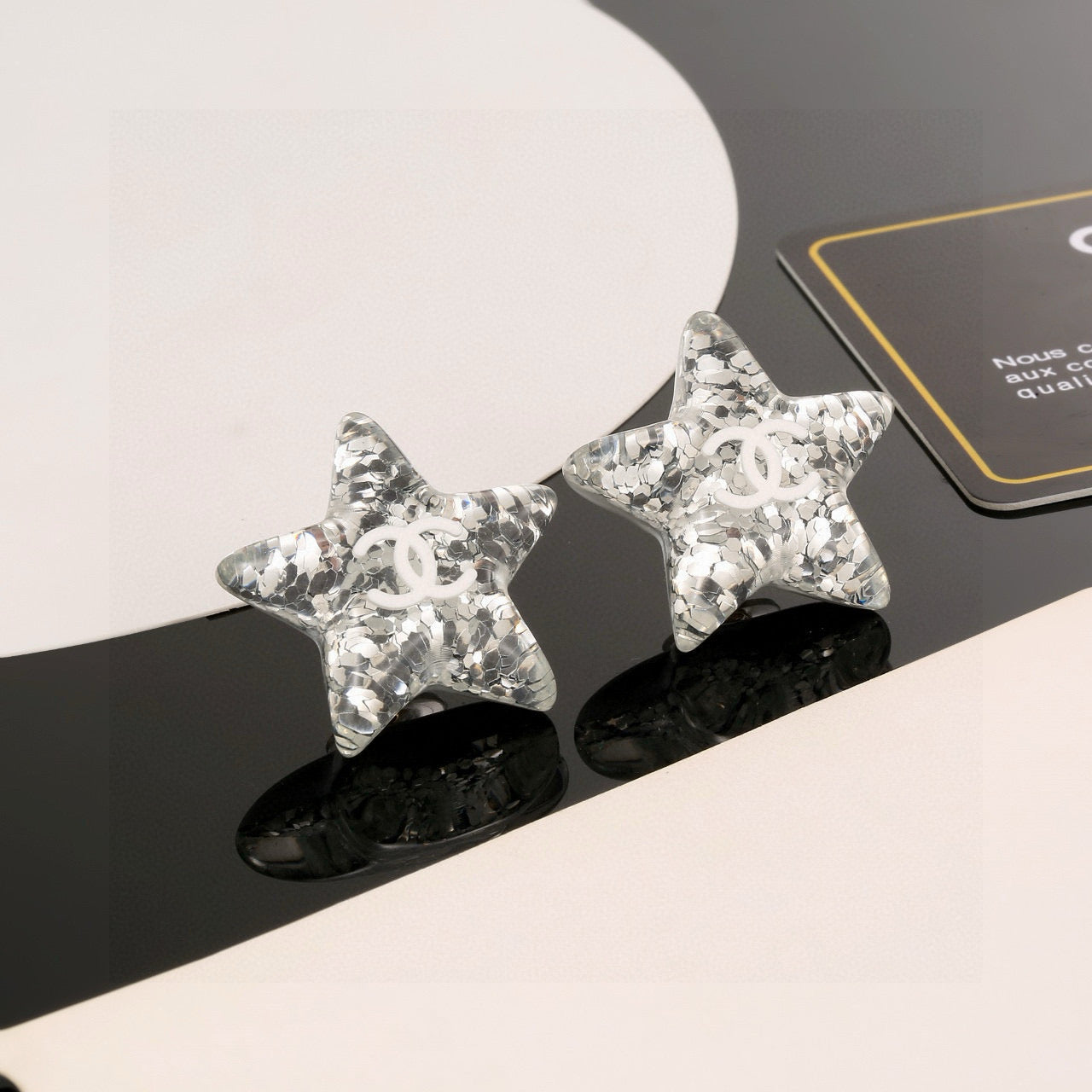 Chan New star earrings