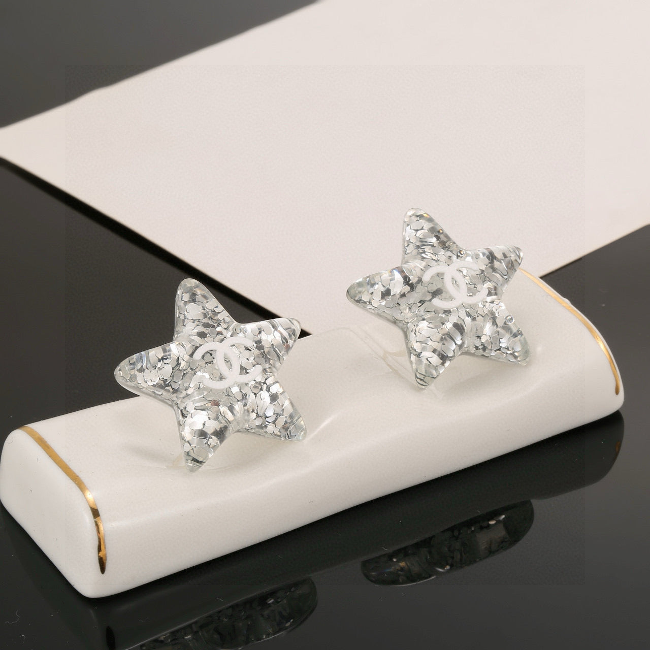 Chan New star earrings